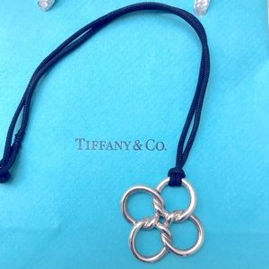 Tiffany & co. Elsa Peretti®
Quadrifoglio™ Pendant
